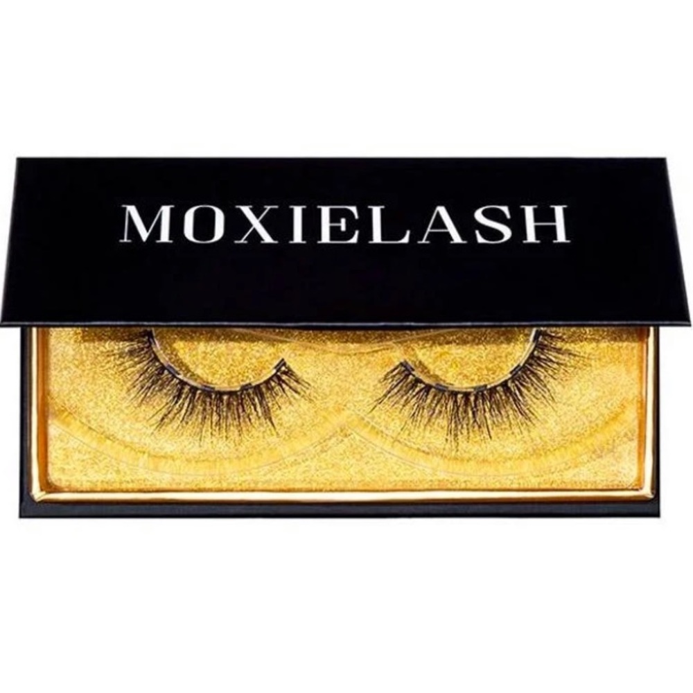 MoxieLashes “Flashy Lash”